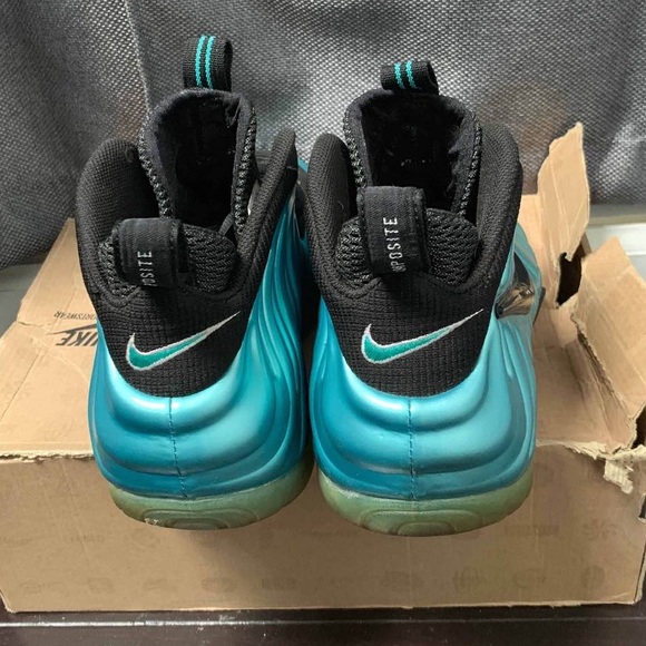 Men’s Nike Foamposites - Picture 4 of 7